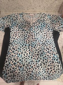 Scrub top