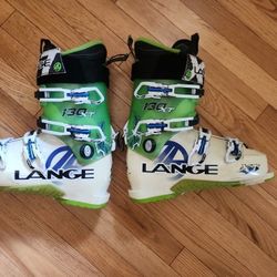 Lange Mens Ski Boots, 130xt