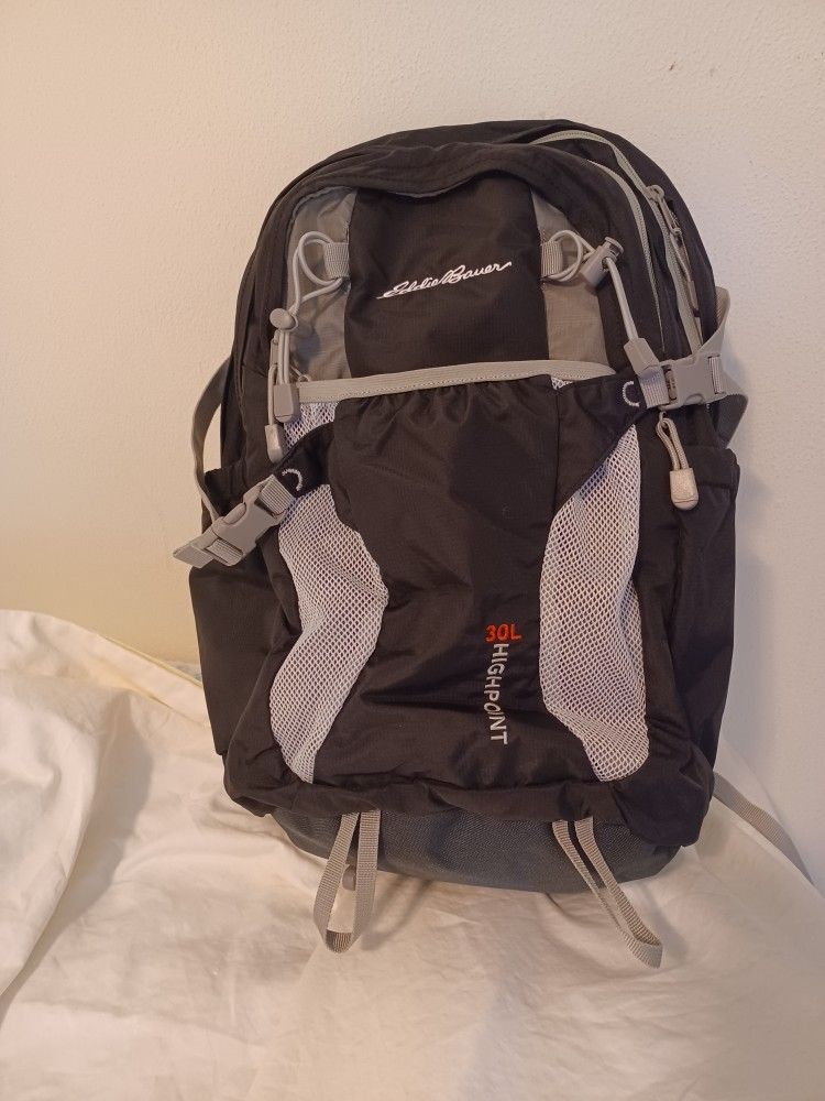 New Eddie Bauer 30 Liter Highpoint Backpack