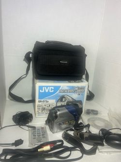JVC GR-D72U Mini DV Camcorder Video Camera Nice Bundle TESTED!