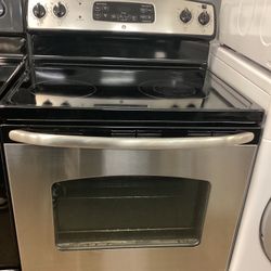 GE 30 in. 5.3 cu.ft. 4 Burners Glass Top Electric Stove