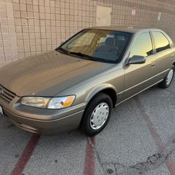 1999 Toyota Camry