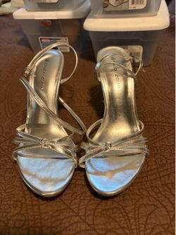 Women's shoes