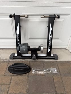 Bike Trainer w/ Front Wheel Holder