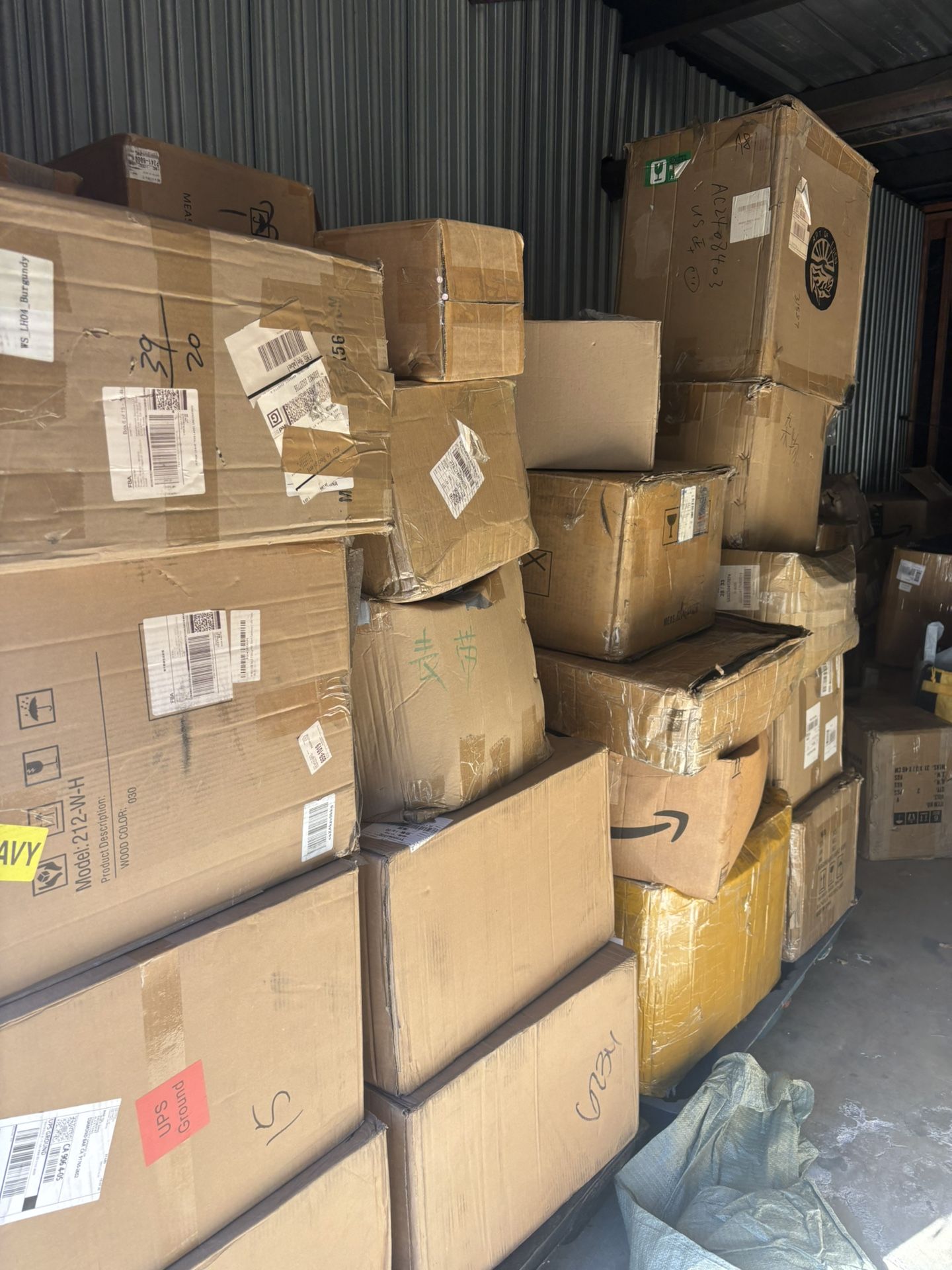 Two Mixed Pallets Sell 100$each