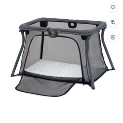 Chicco Alfa Lite Lightweight Travel Playard with Zip-off Mattress Cover and Carry Bag - Midnight (Navy)