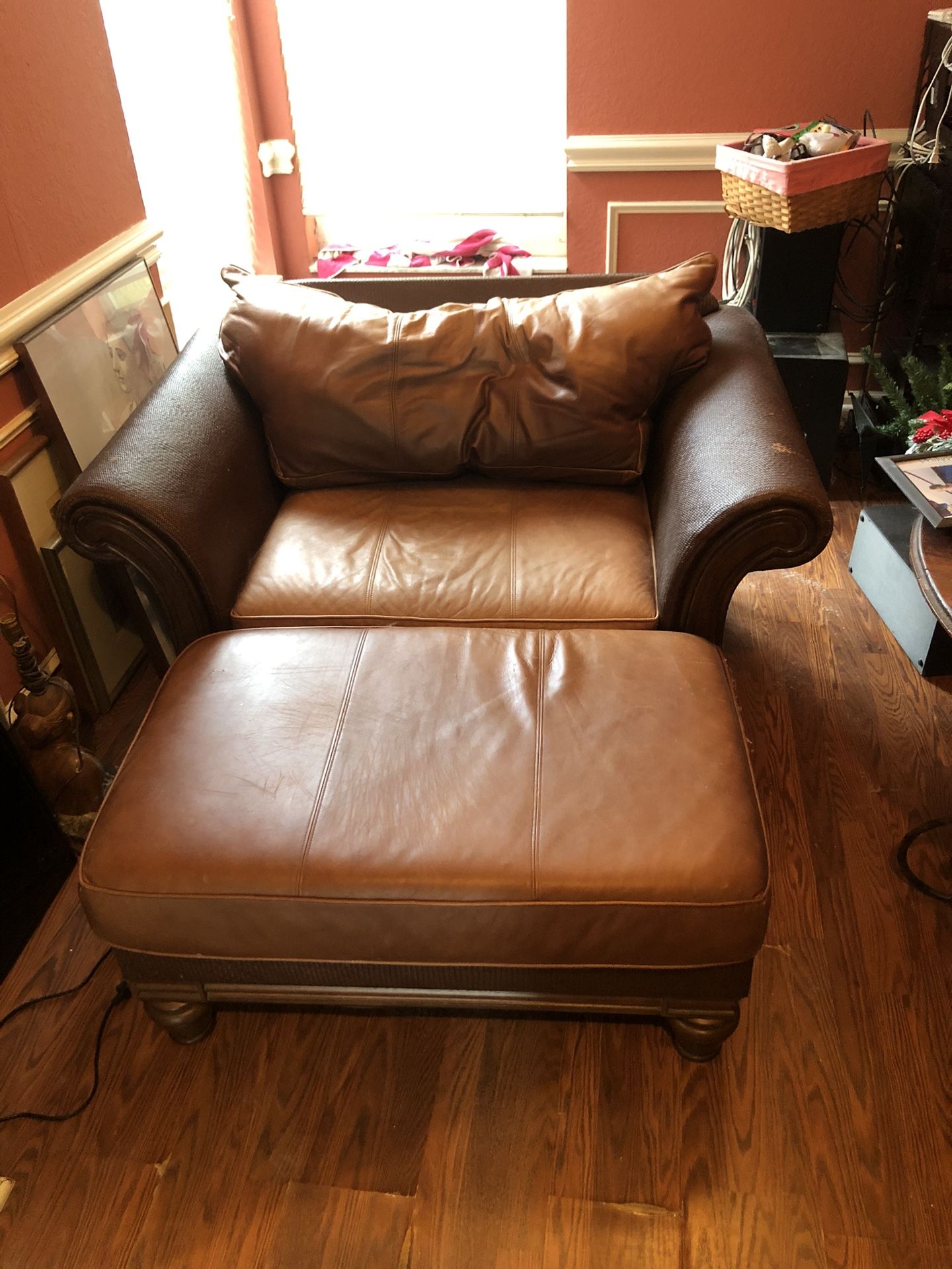 Leather Chair With Ottoman