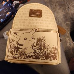Pokemon Loungefly