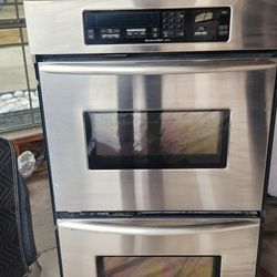 Double Oven And Microwave 