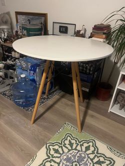 Round table