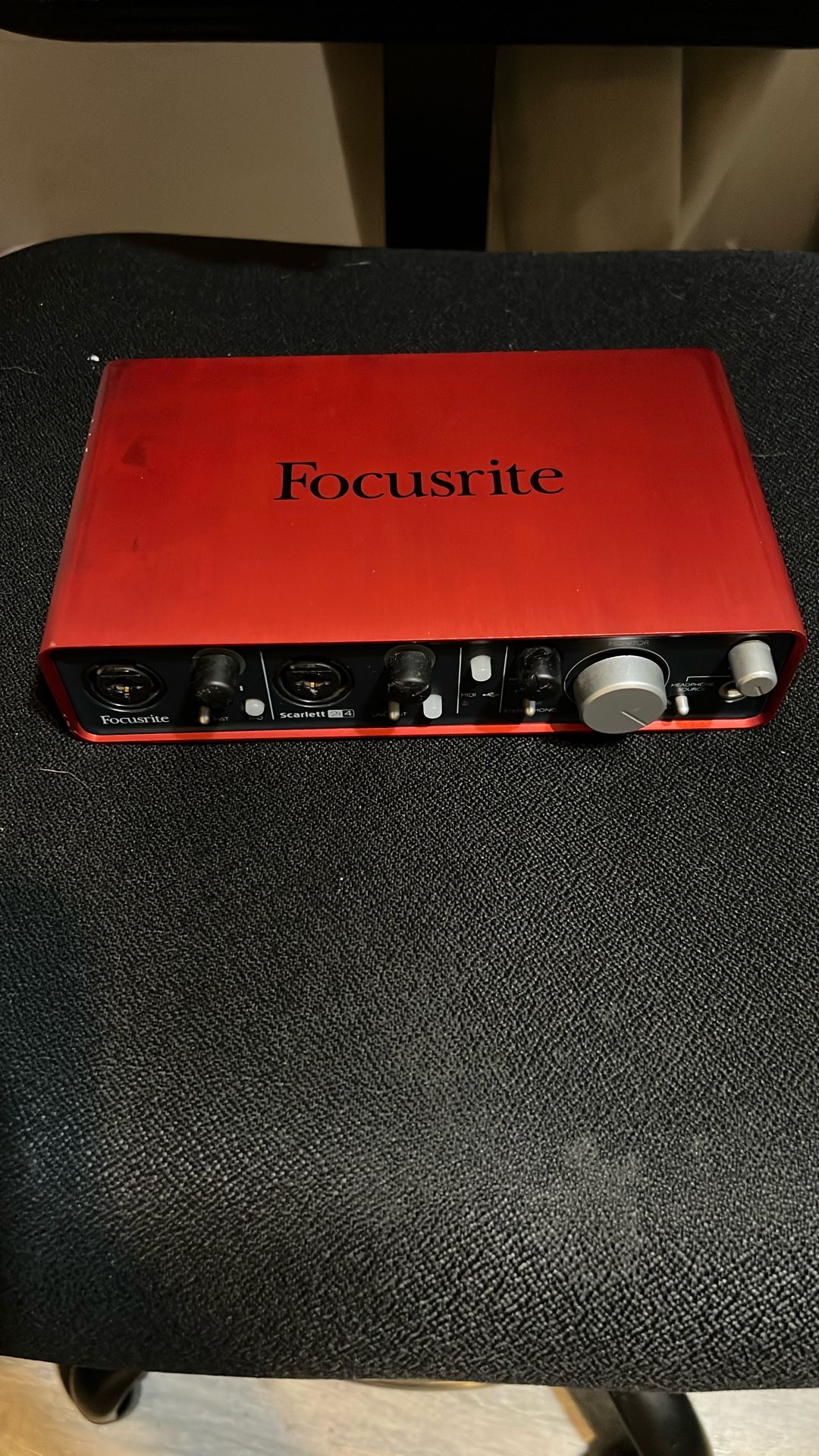 Focusrite Scarlett 2i4