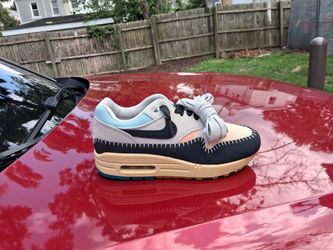 Brand New And Original Women Nike Air Max's 1 Sneakers Sizes 5