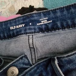 Worn Once Old Navy Super Skinny Jeans Size 6