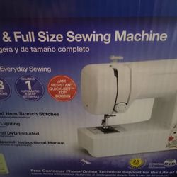 Maquina De Coser  Sewing Machine 
