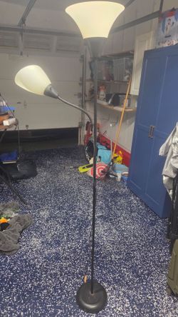 Floor lamp