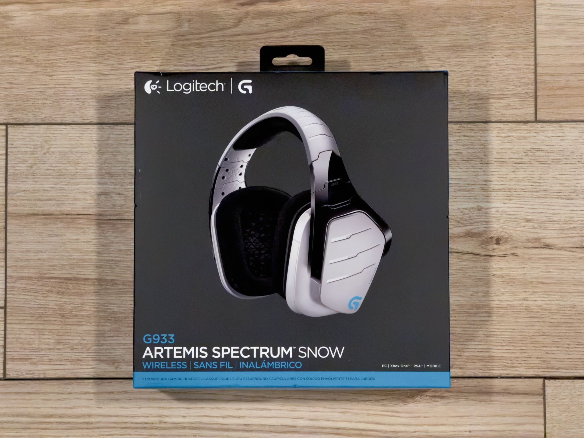 G933 ARTEMIS SPECTRUM Snow Wireless Headset