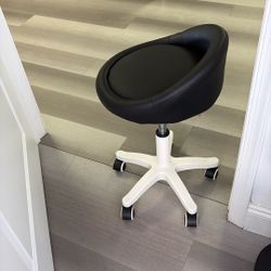 Ergonomic Work Stool 