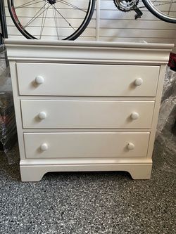 Stanley Furniture "Young America" White 3-Drawer Dresser / Chest