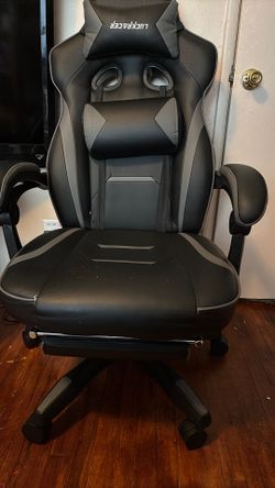 Gaming chair