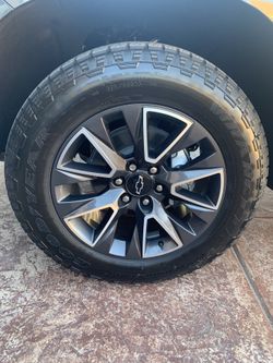 2021 Chevy Suburban Z71 wheels