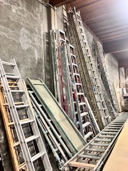 Ladders and extension ladders
