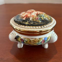 Vintage CAPODIMONTE Hand-Painted Italian Porcelain Trinket Box 3 1/2” X 3” K7