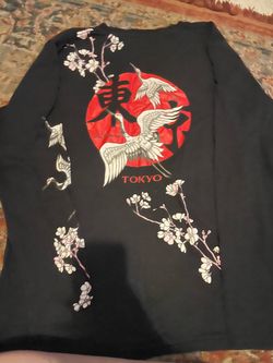 Tokyo crane shirt. Large