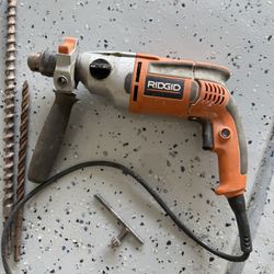 Ridgid Hammer Drill With Bag And Long Cement Bits And Several Other Wood Masonry And Steel Bits