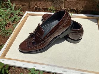 Stuart McGuire Men’s Size 9.5