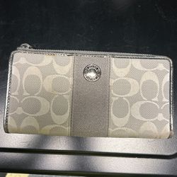 Coach wallet 8x4” Light brown/gold