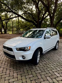 2011 Mitsubishi Outlander SE AWD