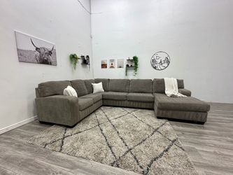 Sectional Couch - Free Delivery