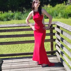 Red Dress 