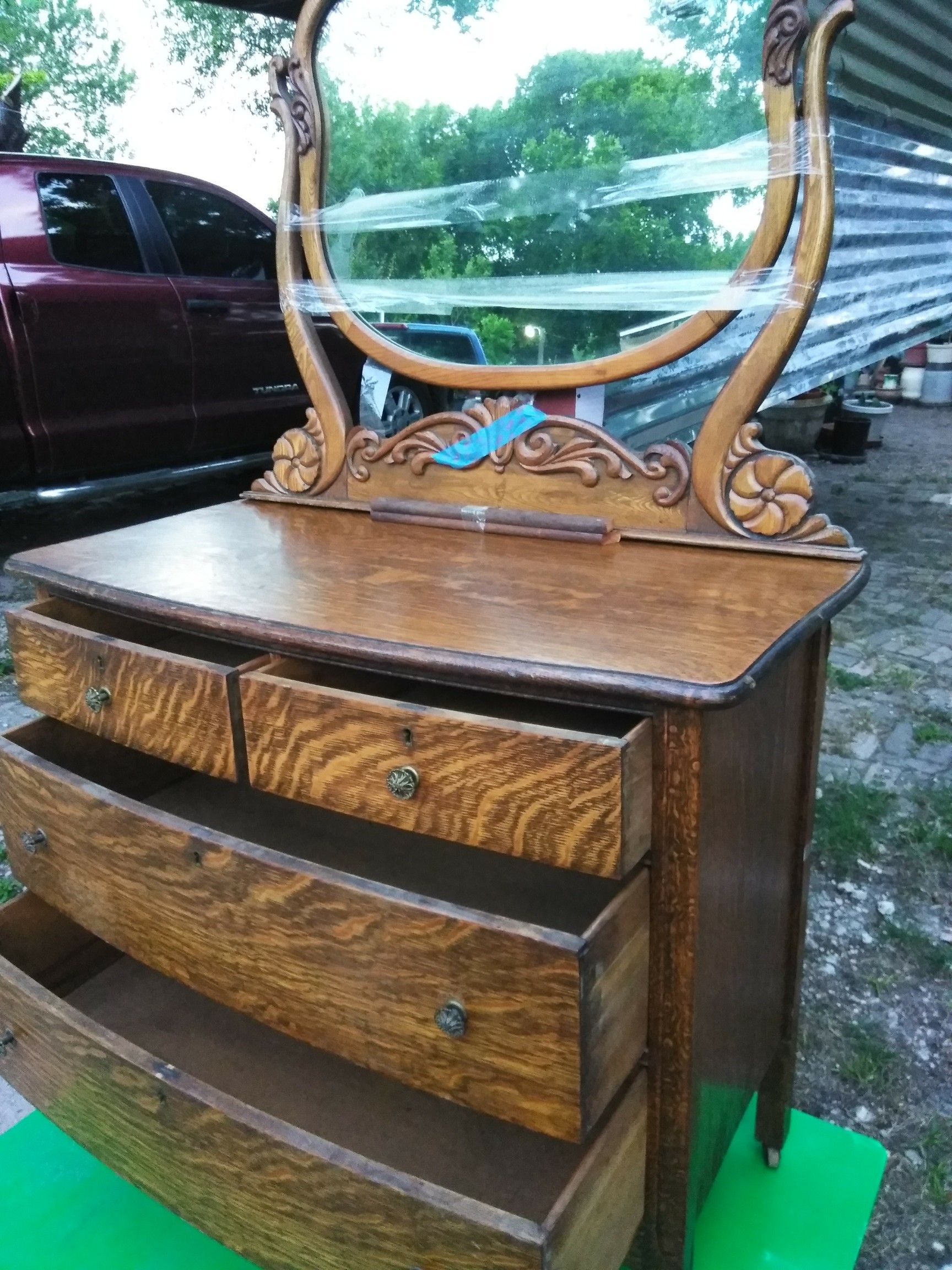 POSTED SO AVAILABLE-BEAUTIFUL 1910 GOLDEN OAK ANTIQUE DRESSER LAST 4 PICS ONE SIMILAR SOLD 4$800