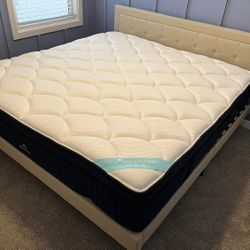 DreamCloud Premier Memory Foam King Mattress 