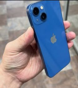 iPhone 13 Unlocked With Warranty ☺️ 
