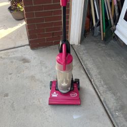 Bissell Lightweight Bagless Vacuum