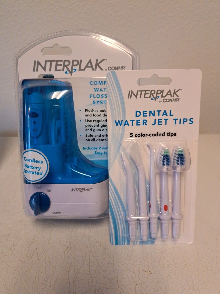 NEW Compact Water Flossing System Interplak by Conair Cordless Battery + 5 Tips