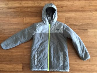 The north face boys jacket L (14-16 years )