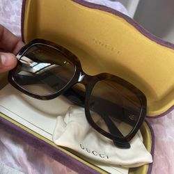 Authentic Gucci sunglasses 