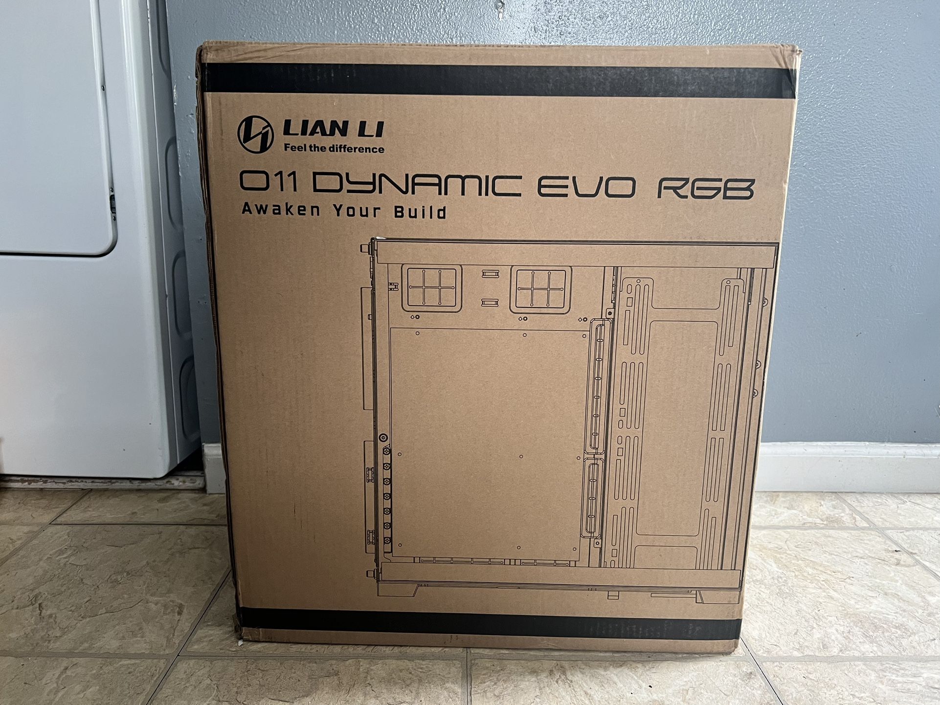 Lian Li O11D EVO RGB E-ATX gaming dual chamber case