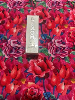 Buxom plumping lip oil trixie