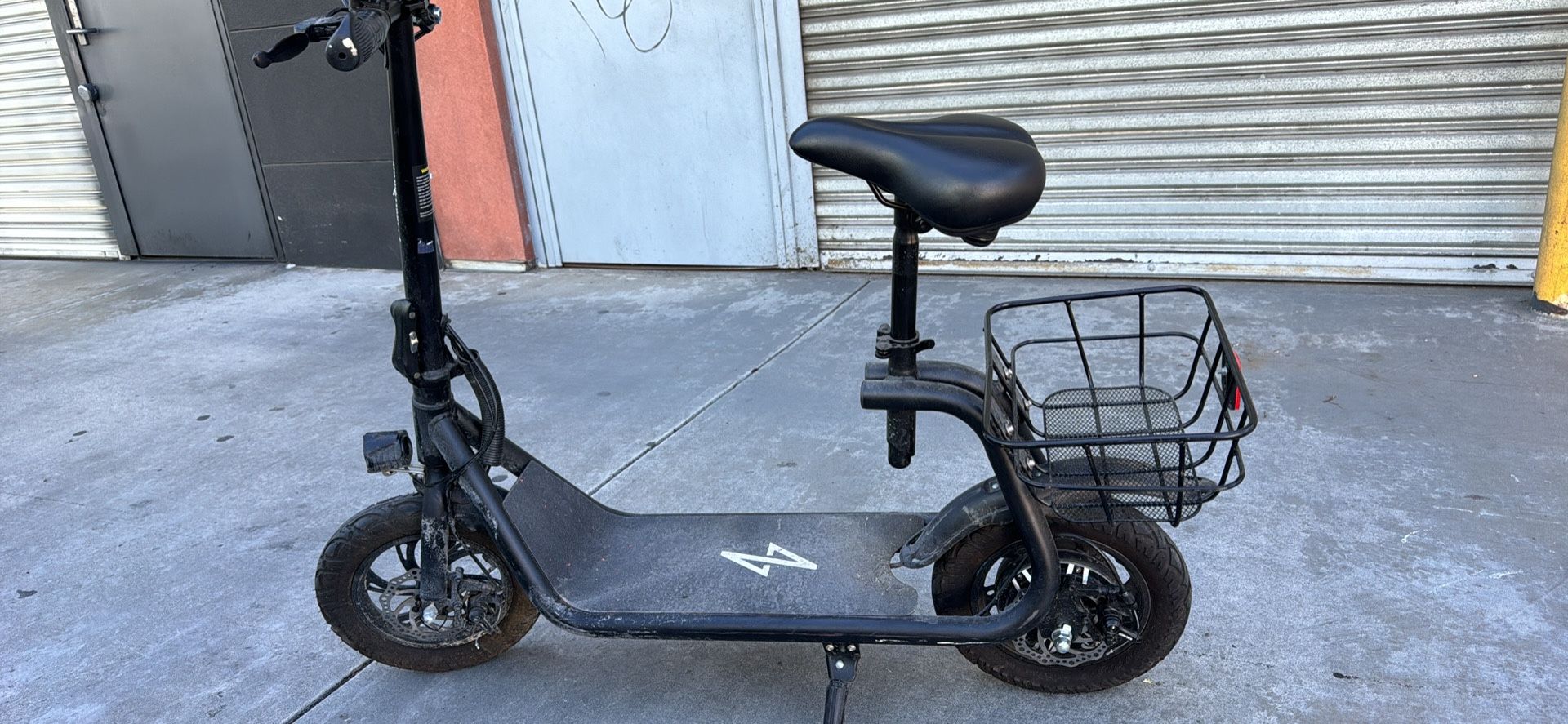 Sit down Electric Scooter