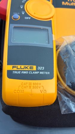 Fluke 323