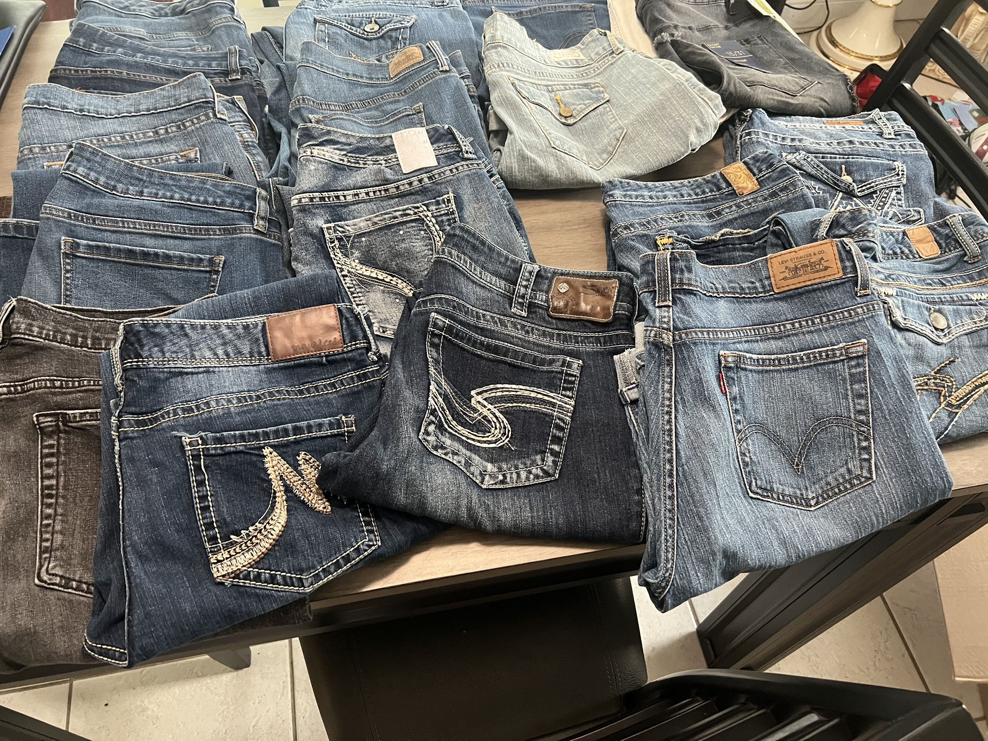 Woman’s Jeans