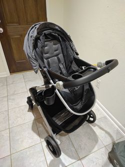 Graco Modes Nest Travel System + SnugRide DLX + 2 Bases