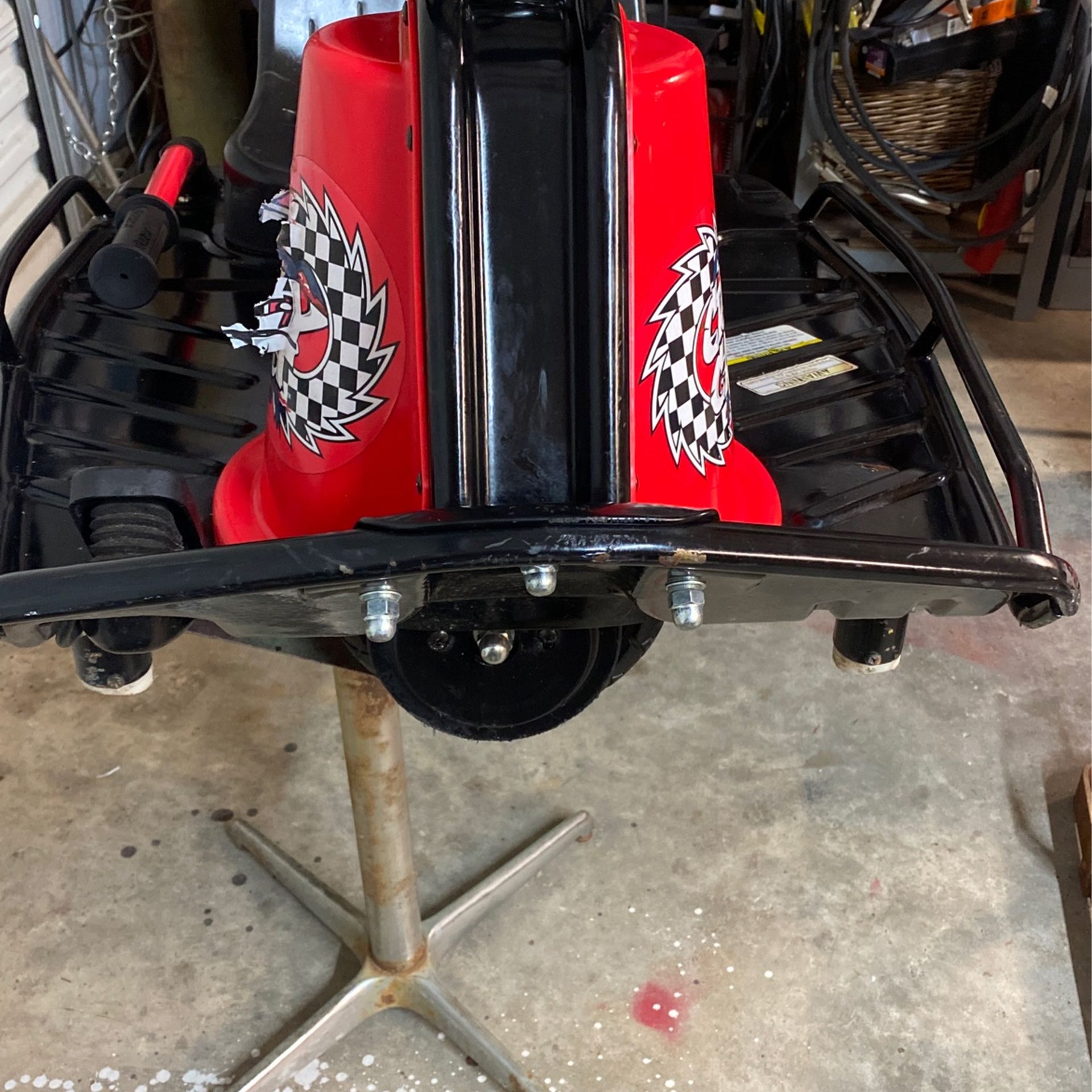 Like New Razor Crazy Cart.New Batteries