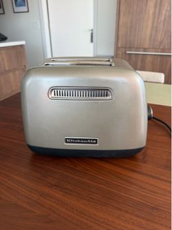 KitchenAid 2-Slice Toaster with Manual Lift Lever, KMT2115, Contour Silver