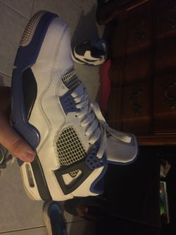 Motorsport Jordan 4’s size 13