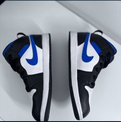 Jordans Mids Razor Blue Youth Size 3